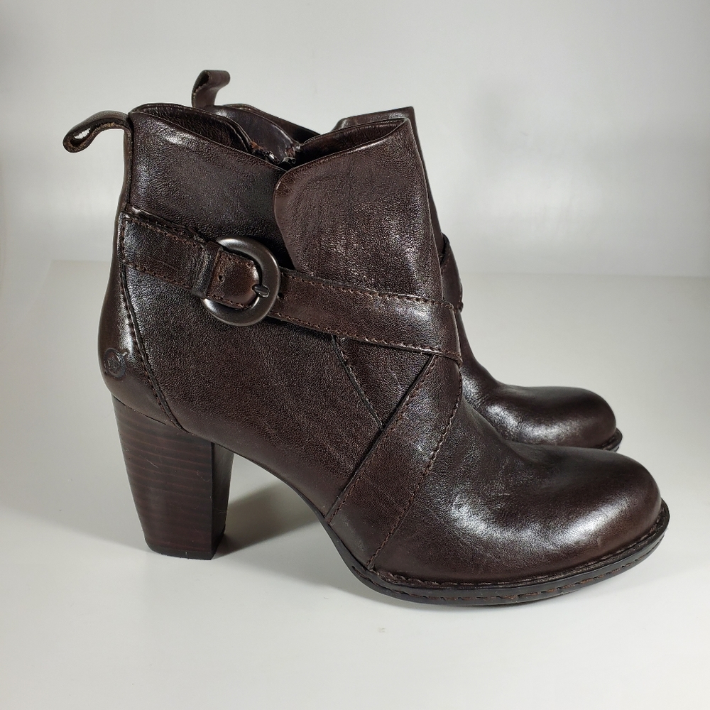 Born Chocolate Brown Women's Leather Criss-cross Buckle Size 8.5 Heeled …